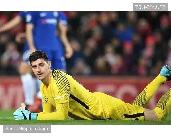 库尔图瓦深情回顾切尔西传奇征程，辉煌时刻闪耀蓝军历史